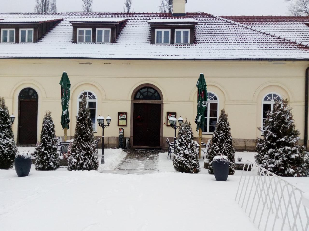 Zámecký hotel Metternich Velka Hledsebe Esterno foto