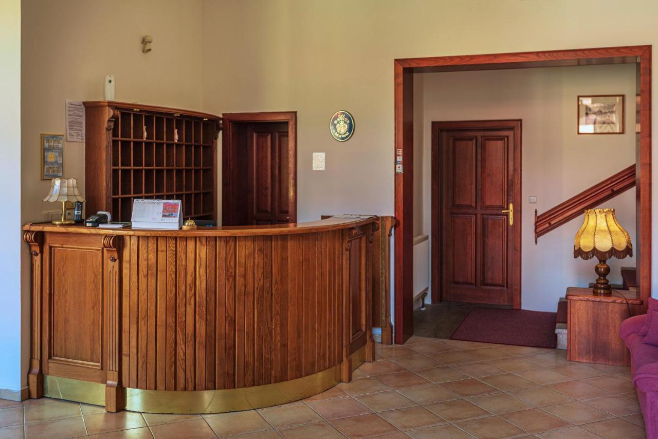 Zámecký hotel Metternich Velka Hledsebe Esterno foto